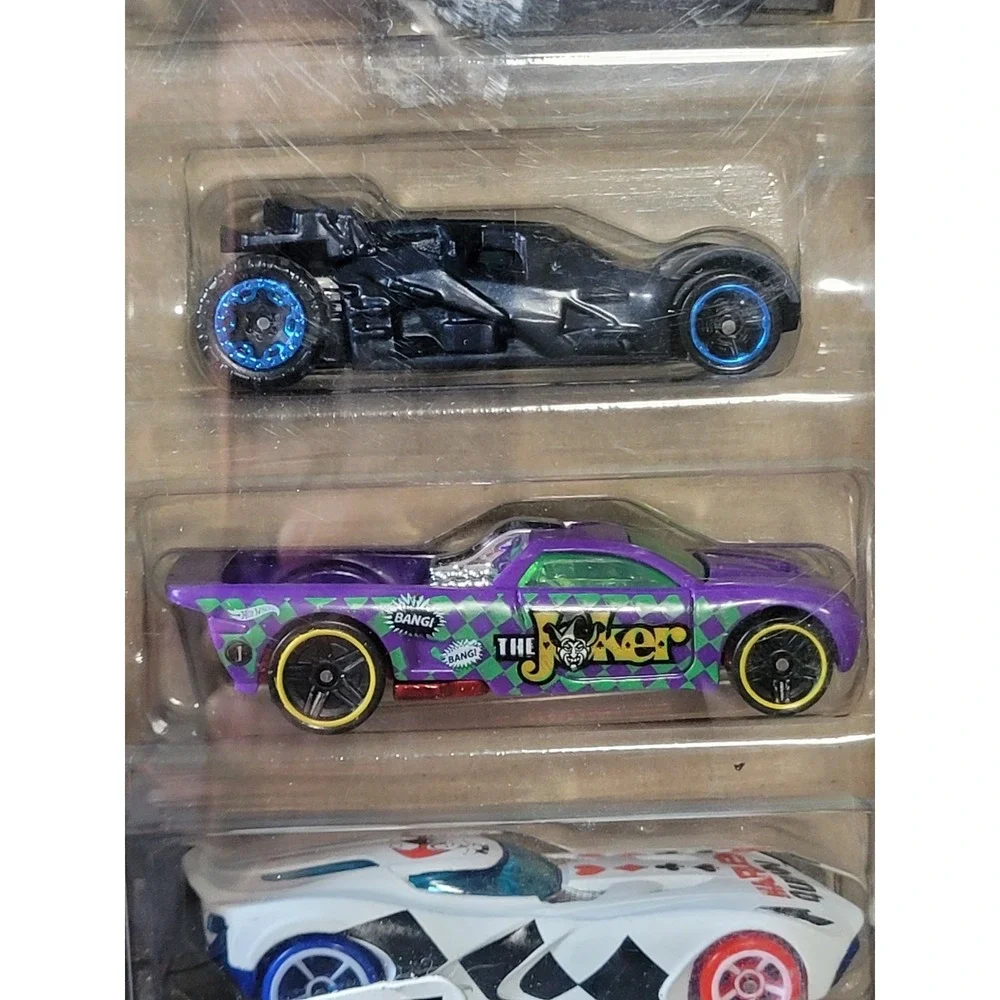 Hot Wheels Batman 5-Pack Kids OS Collectible DC Comics Vehicles Multi-colored